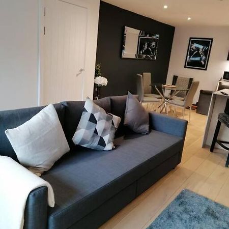 New Town House With *Free Allocated Parking* Apartment Brighton ภายนอก รูปภาพ
